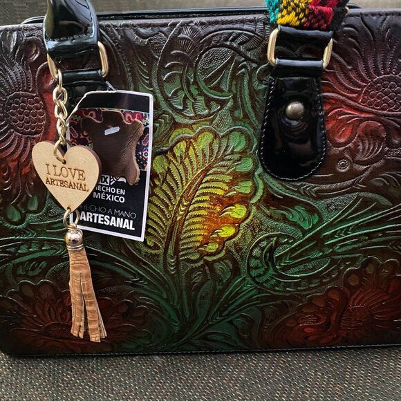 Brand new Artesanal Hecho en Mexico leather & patent leather Colorful purse. - Picture 3 of 10